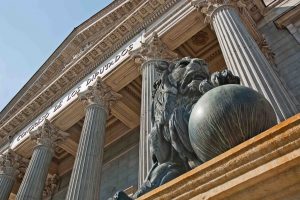 Dyr anses for å være levende vesener, ikke objekter