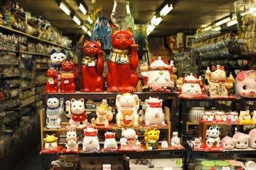 En maneki-neko-samling